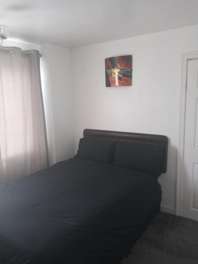 Summerhill, Wrexham - Key Worker Friendly 外观 照片