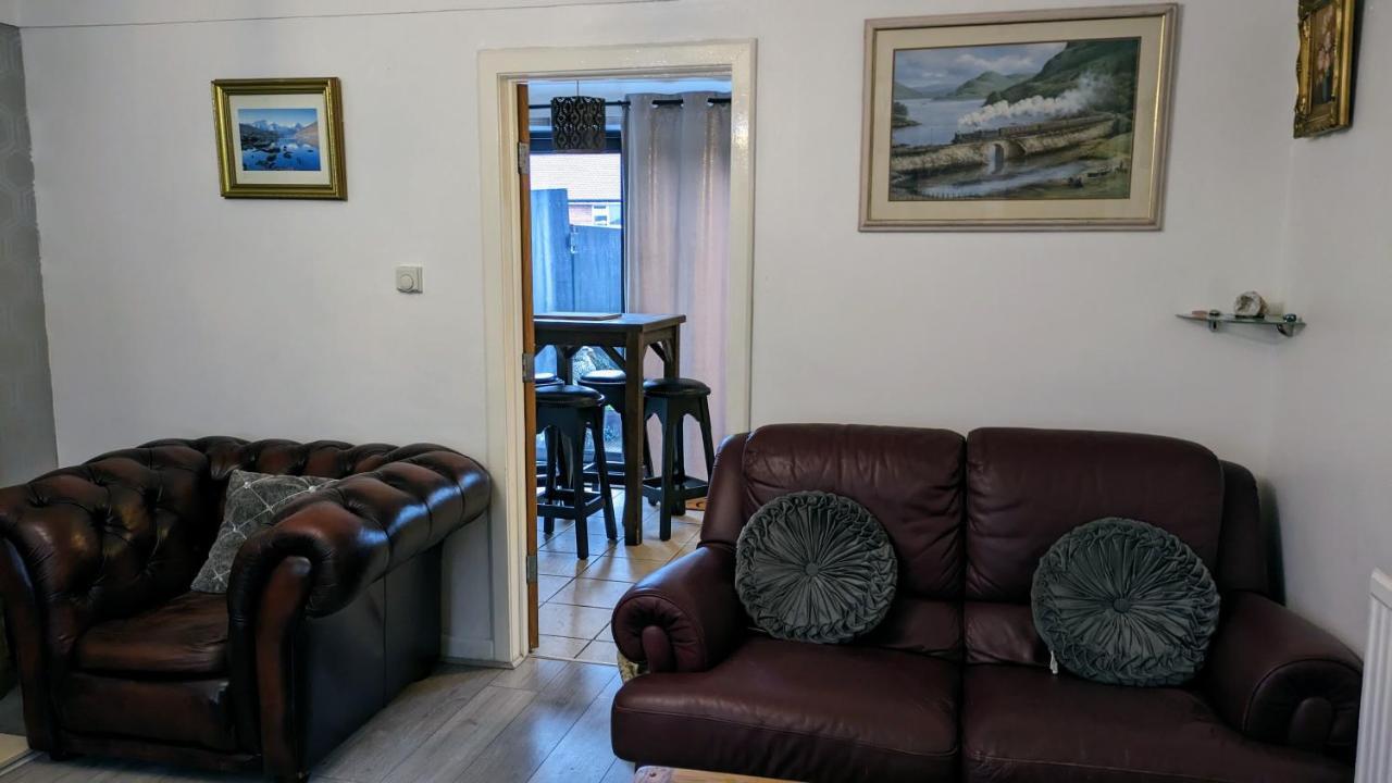 Summerhill, Wrexham - Key Worker Friendly 外观 照片