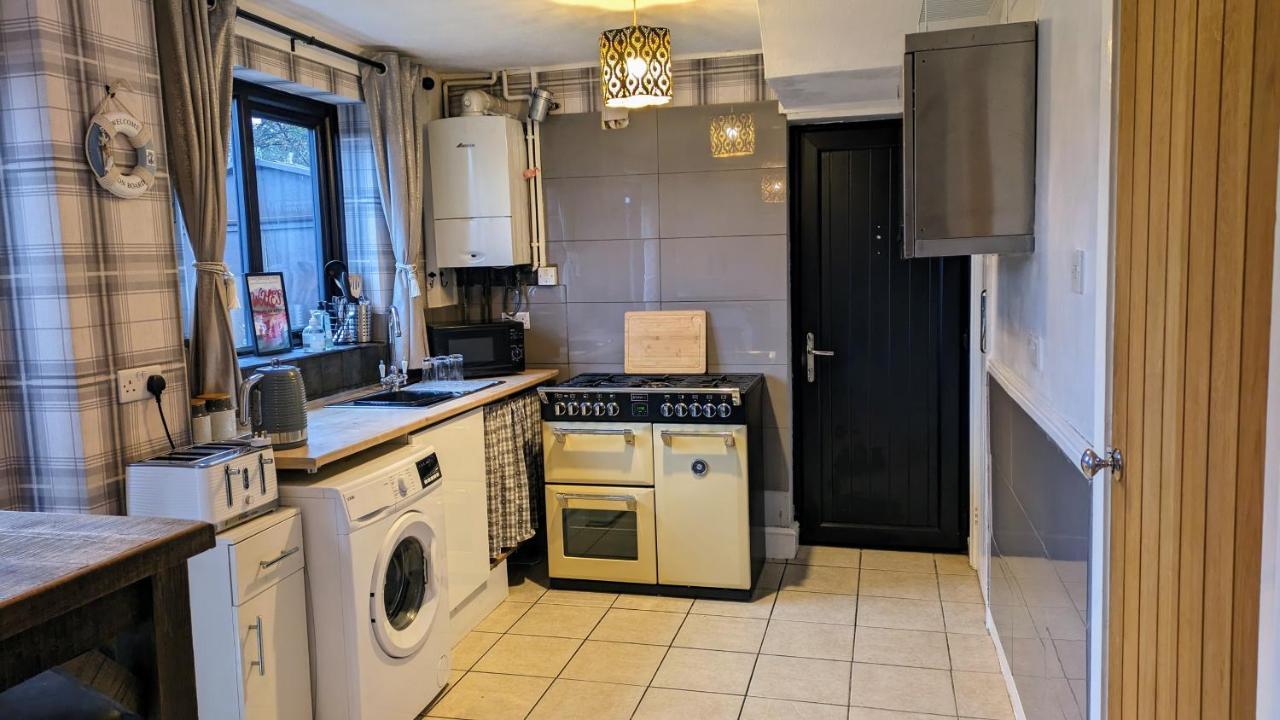 Summerhill, Wrexham - Key Worker Friendly 外观 照片